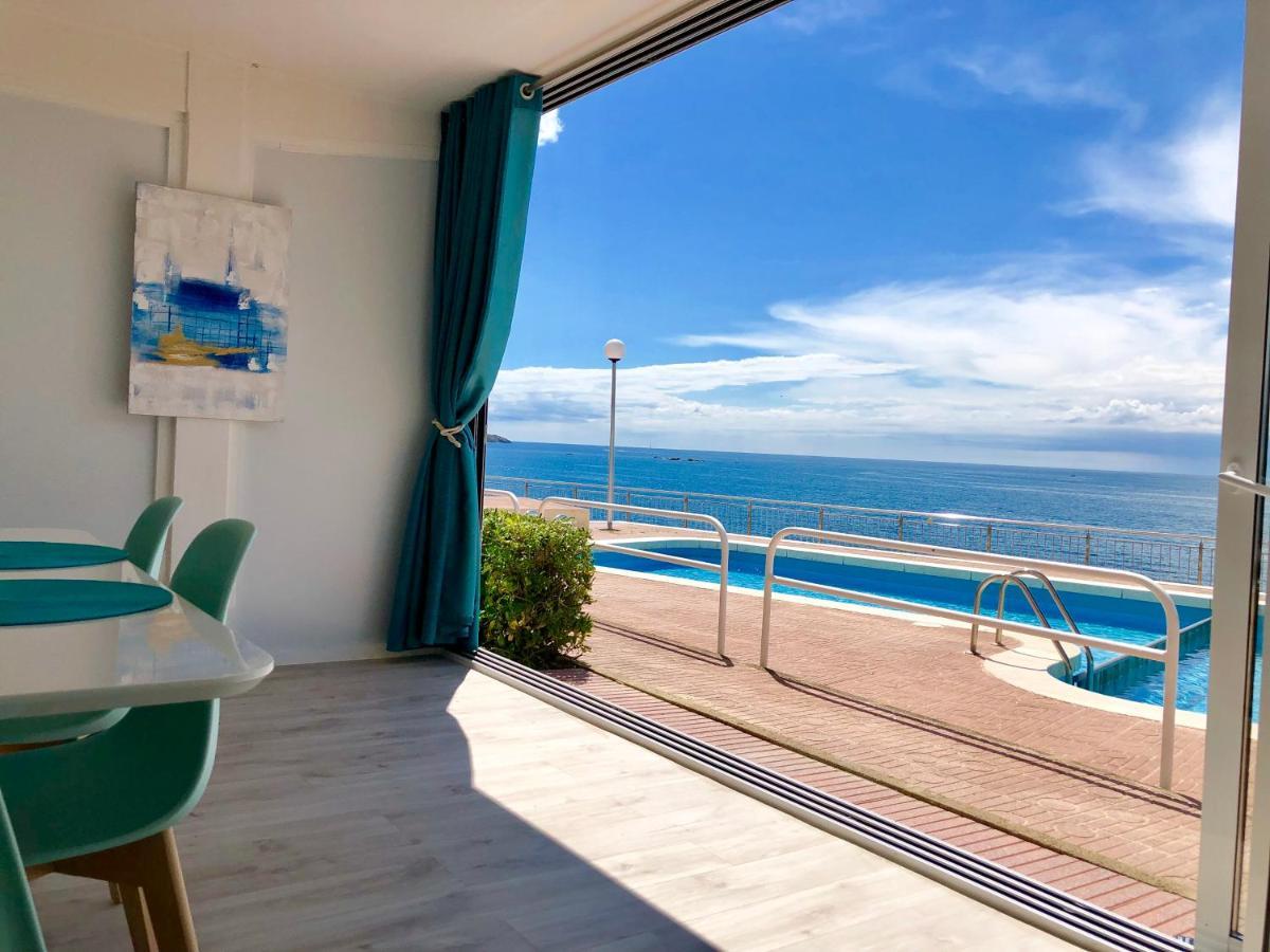 Magnifique Appartement En Front De Mer, Caneylles Росас Экстерьер фото