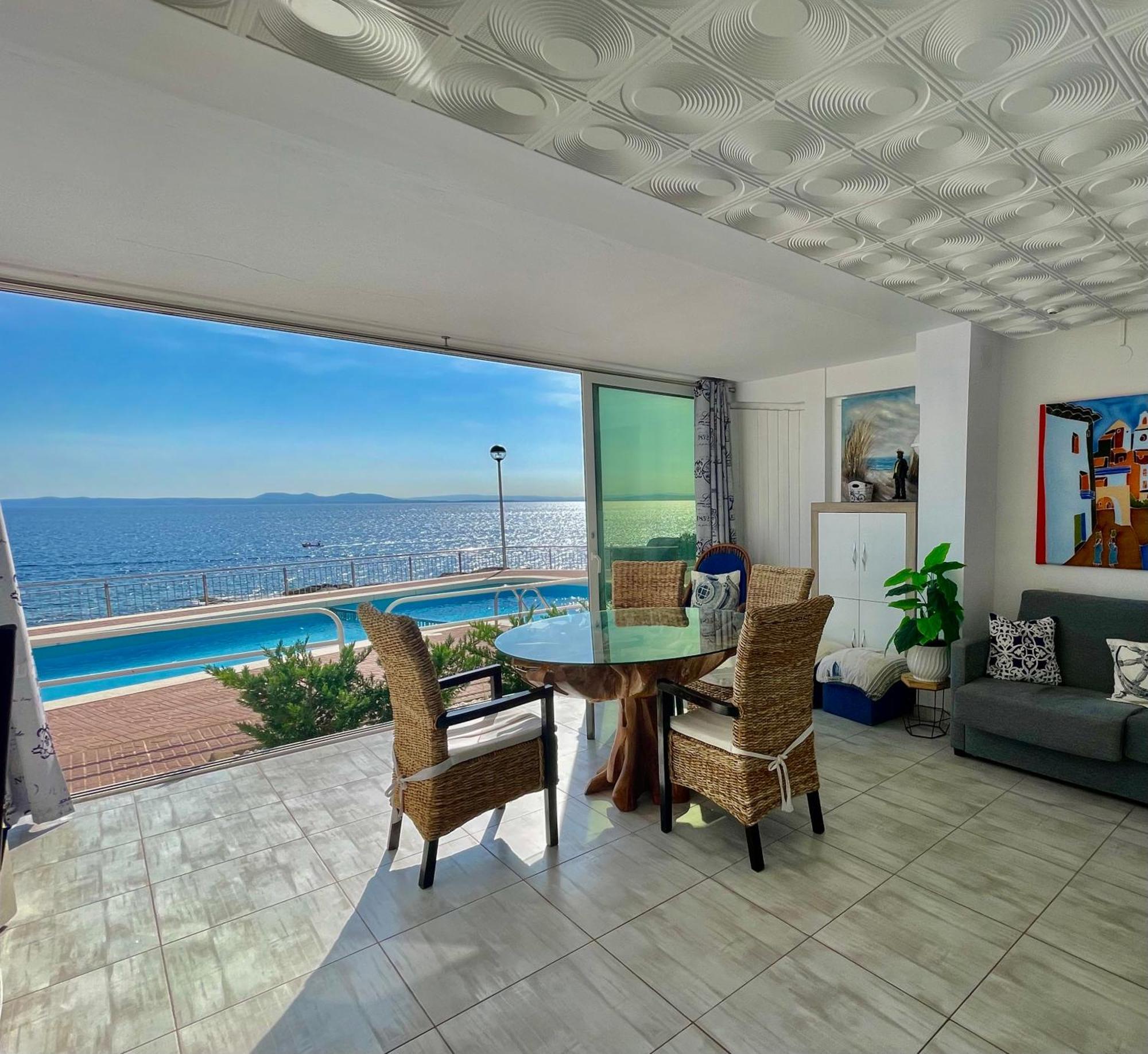 Magnifique Appartement En Front De Mer, Caneylles Росас Экстерьер фото