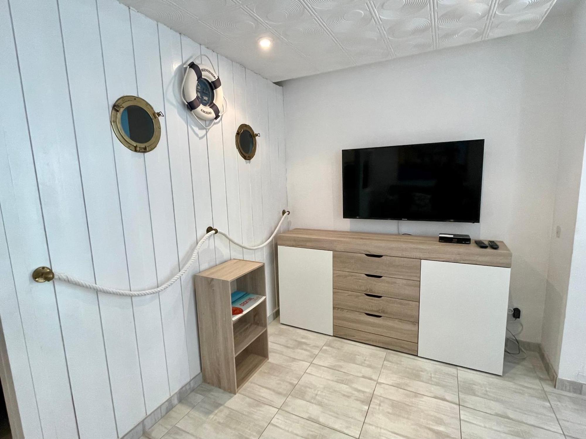 Magnifique Appartement En Front De Mer, Caneylles Росас Экстерьер фото